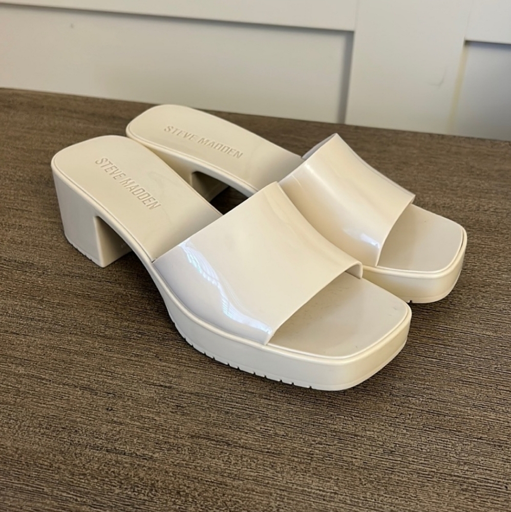 Steve Madden Harlin Sandals size 7